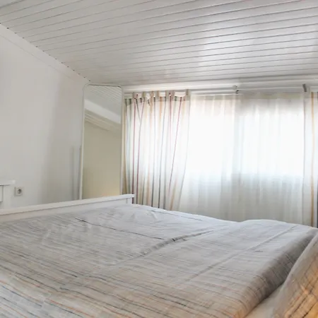 Villamer B&B 알라카티