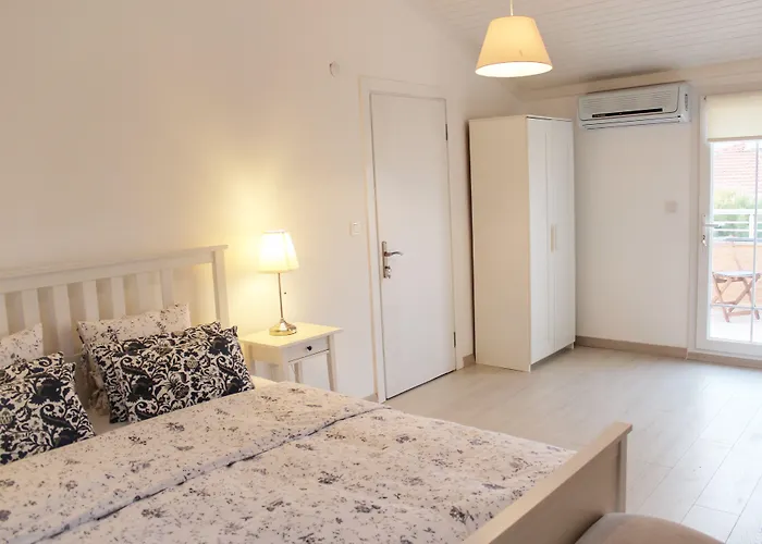 Oda ve Kahvaltı Villamer 4*