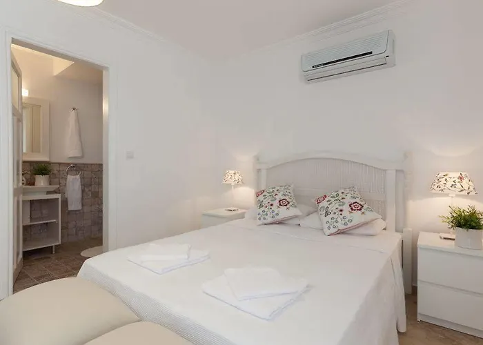 Villamer Oda ve Kahvaltı Alaçatı