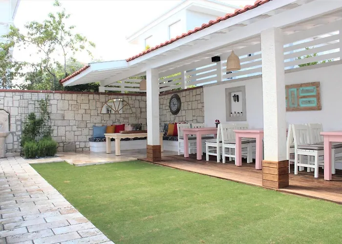 Oda ve Kahvaltı Villamer Alaçatı